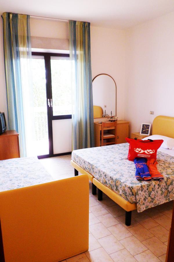 B&B Domus Mea Cesenatico Eksteriør billede