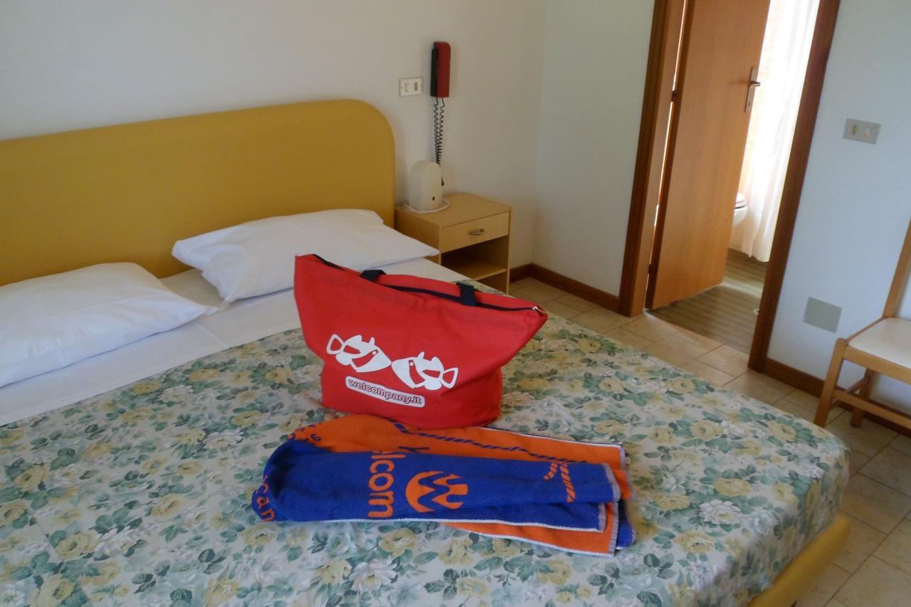 B&B Domus Mea Cesenatico Eksteriør billede