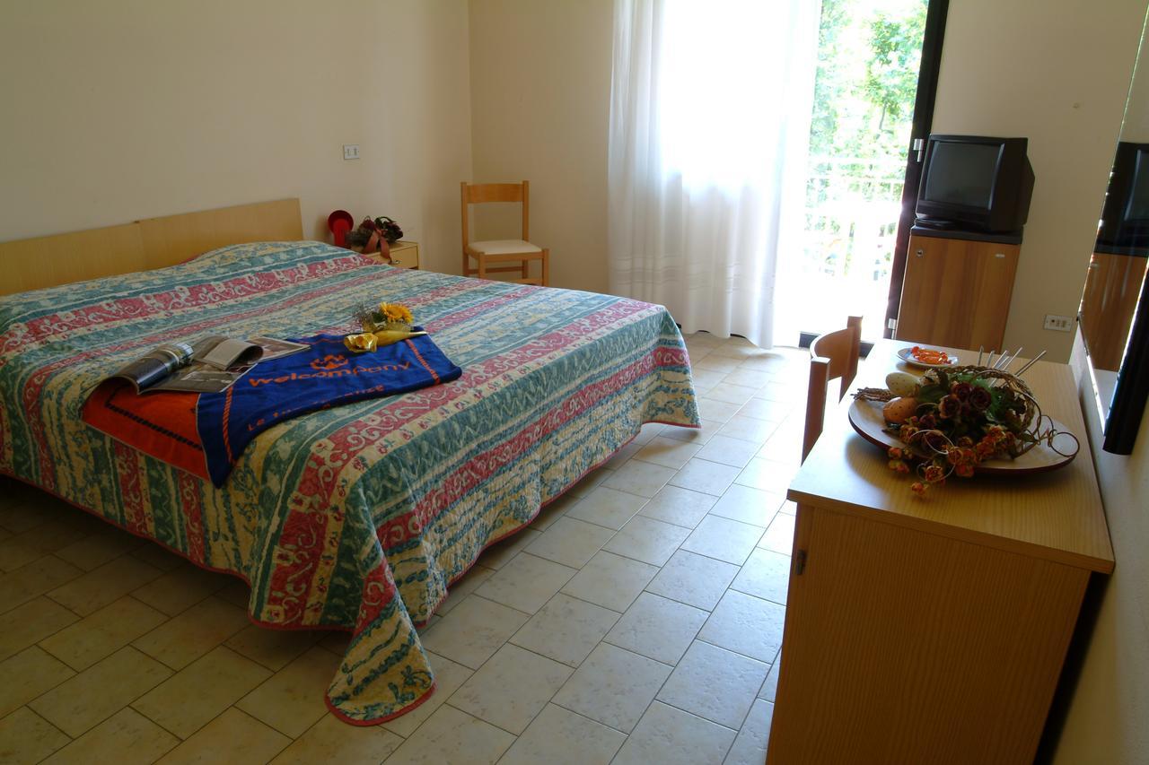 B&B Domus Mea Cesenatico Eksteriør billede